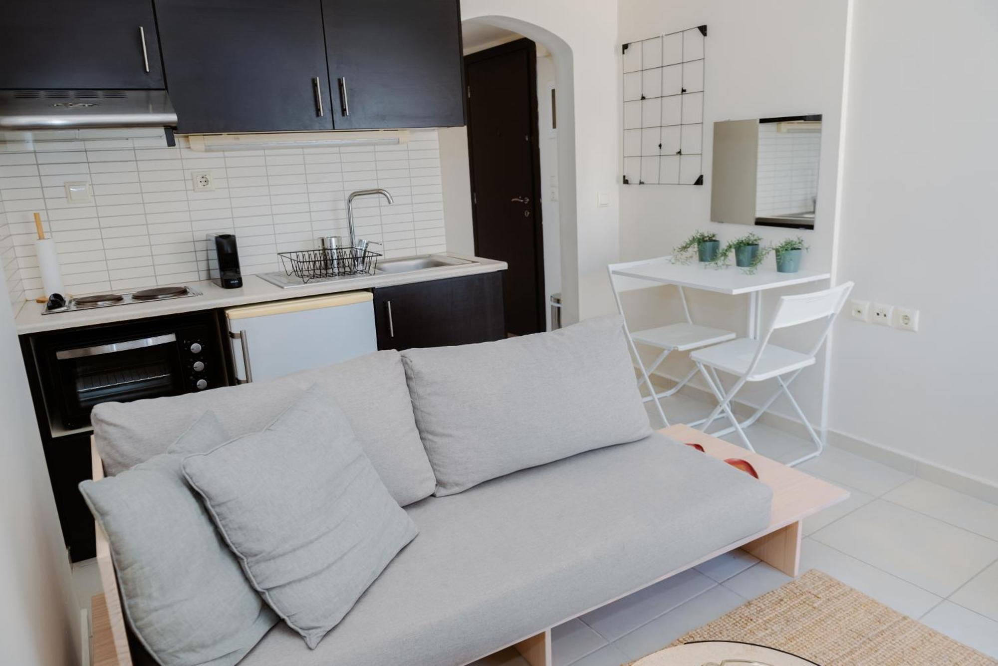 Saint Minas Cathedral One Bedroom Apartment Iraklio